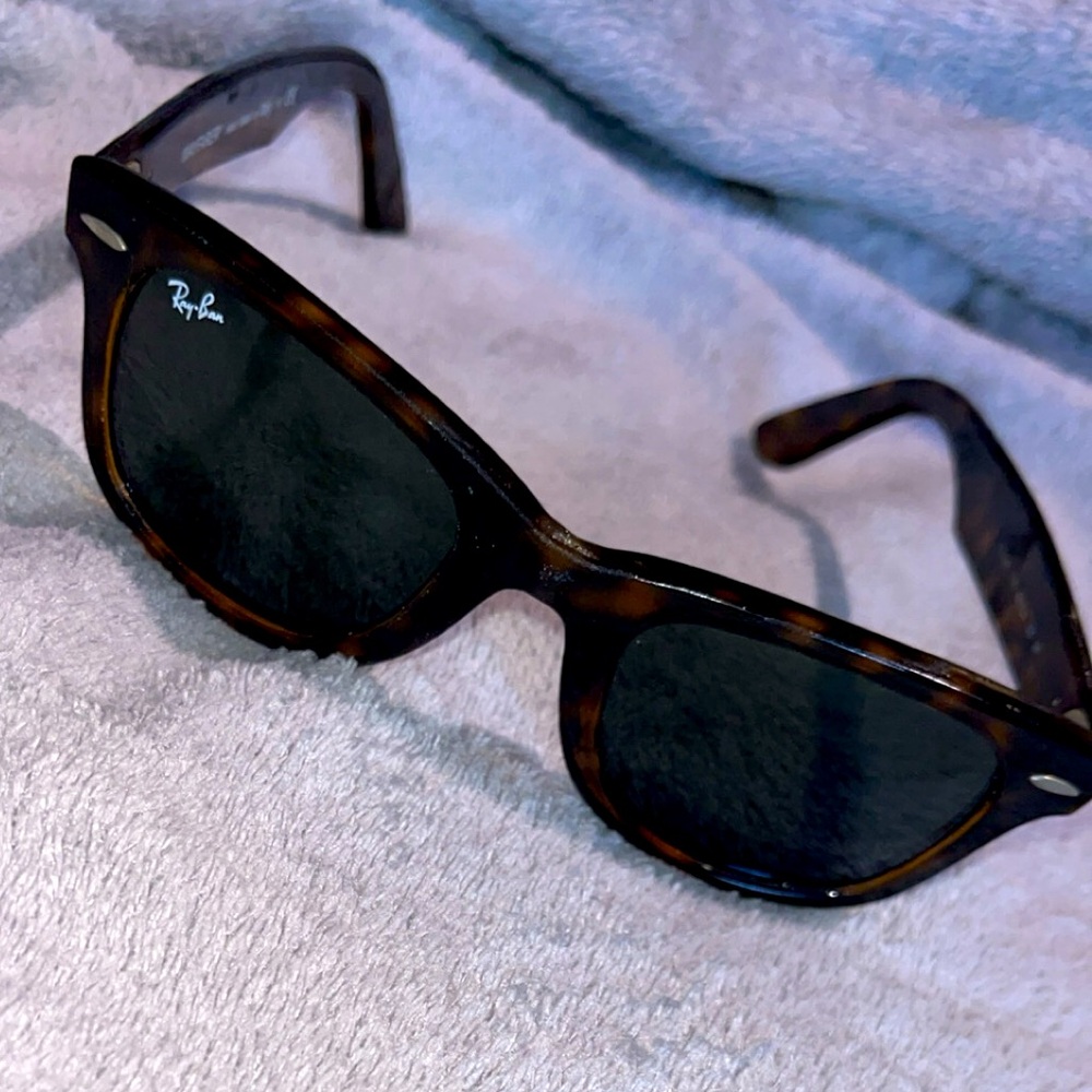 Ray ban sunglasses